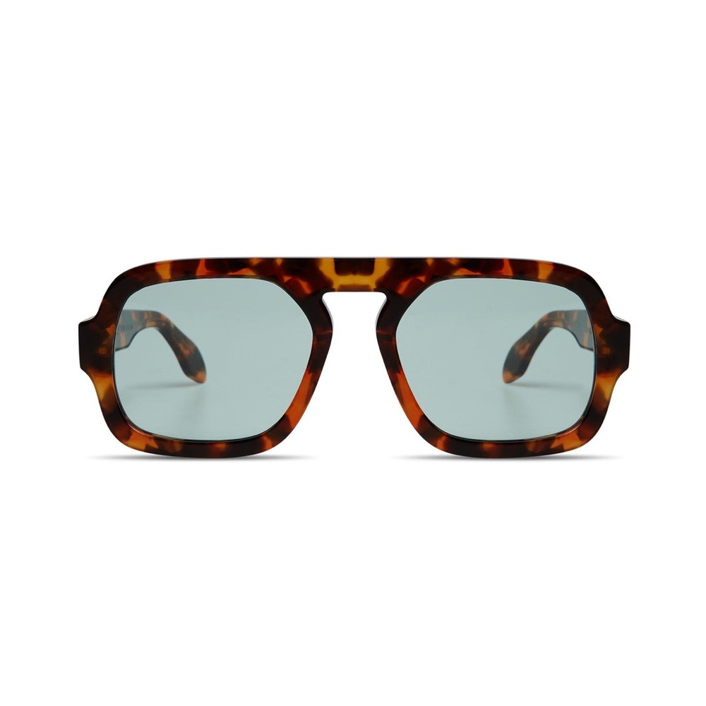 Elisa Johnson Jane in Brown Tortoise Sunglasses